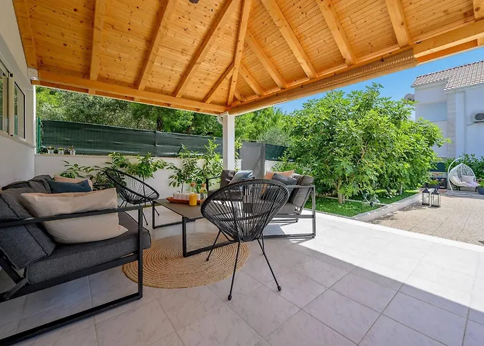Villa Luxury Essencia Brac With Heated Pool
