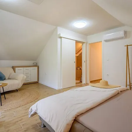 Luxury Essencia Brac With Heated Pool *