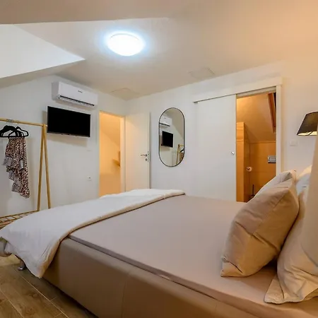 Luxury Essencia Brac With Heated Pool * Милна