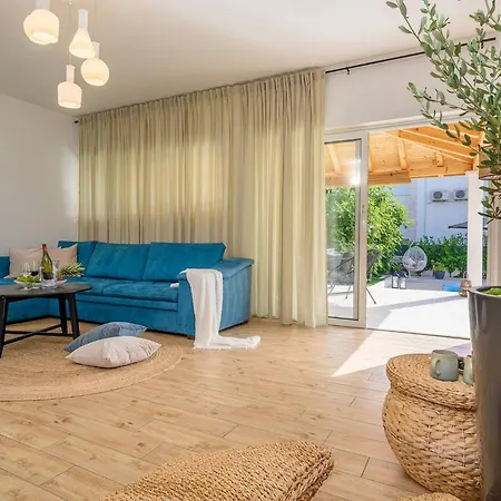 Luxury Essencia Brac With Heated Pool Milna (Brac)