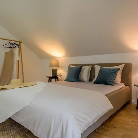 Luxury Essencia Brac With Heated Pool Villa