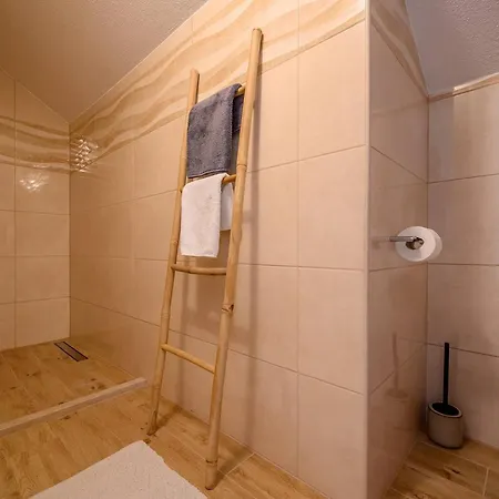 Luxury Essencia Brac With Heated Pool Milna (Brac)
